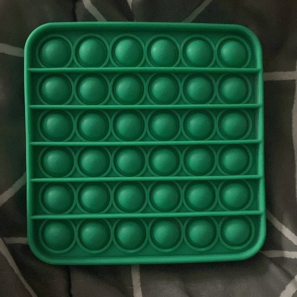 Pop its - Picture 3 of 14